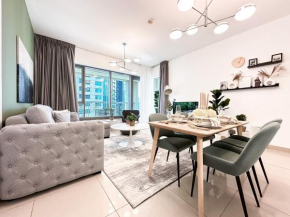 Trophy - 29 Boulevard Tower Downtown Suite